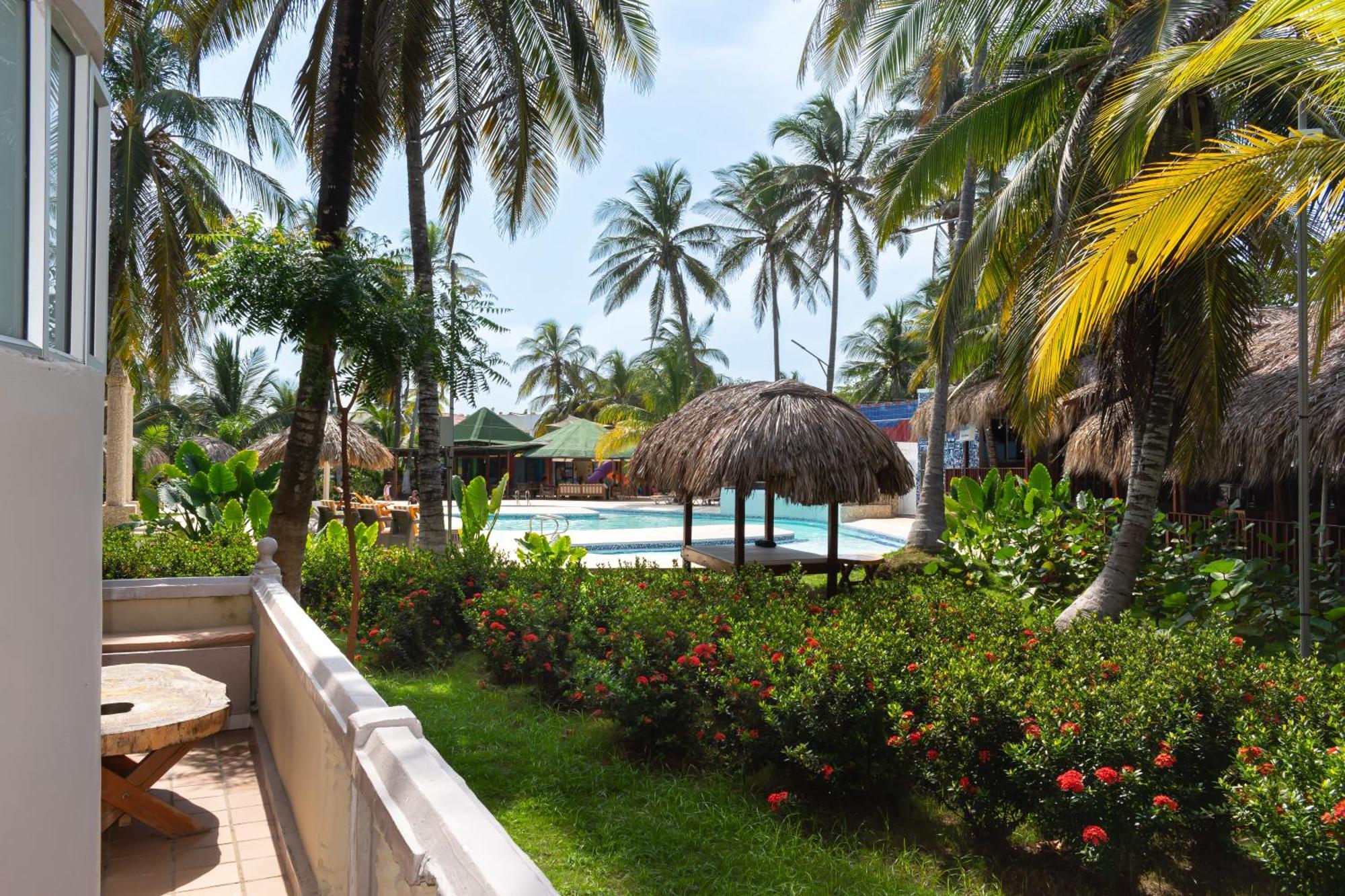 Hotel Playa Palmeras Cartagena - Via Al Mar — Photos 1